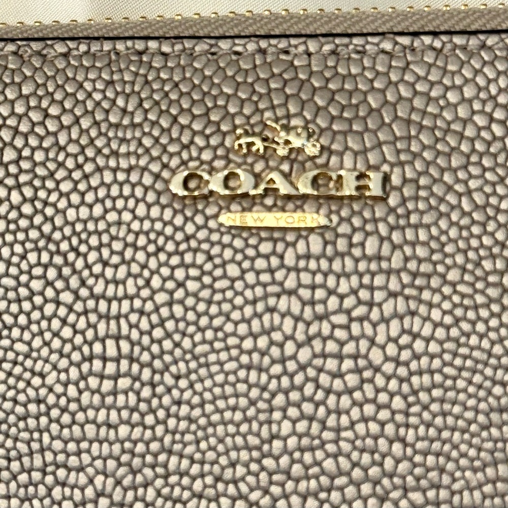 Coach Pearl Leather Mickie Accordian Zip Around Wallet - Picture 3 of 9
